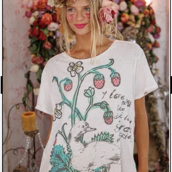 Magnolia Pearl DUCKS LOVE STRAWBERRIES Tee OS NWT Boho Quirky Unique Whimsical - Picture 5 of 10